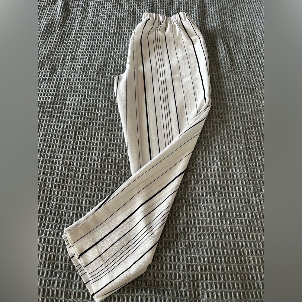 Vince Camuto Black and White Striped Women’s Dress Pants